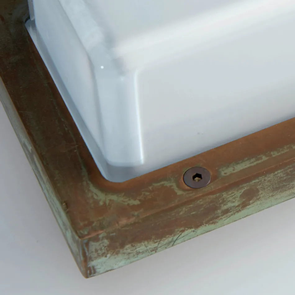 Applique da Esterno in Ottone Vintage con Attacco E27 e IP44 - Cristallo Viadurini