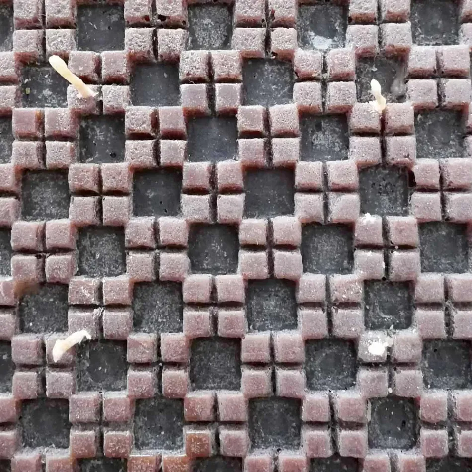 Candela in Cera Profumata alla Cannella con 4 Stoppini Made in Italy - Yuma Viadurini