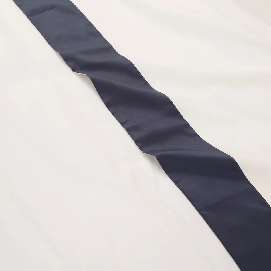 Completo Letto Matrimoniale in 100% Cotone e 10% Raso di Cotone - Dettaglio Viadurini