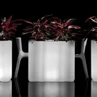 Fioriera Luminosa Due Alimentazioni e Colori in Polietilene Made in Italy - Barbia Viadurini