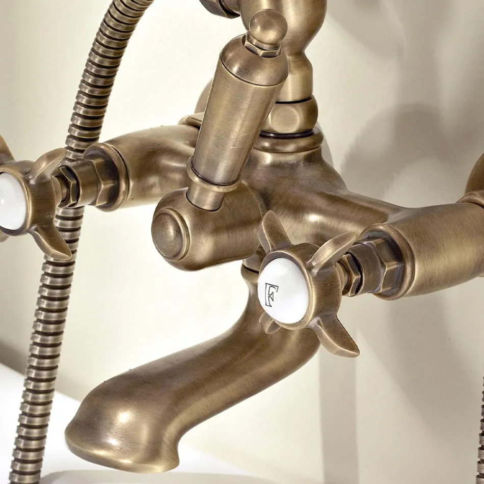 Gruppo Vasca Stile Classico in Ottone e Maniglie a Farfalla - Miriano Viadurini