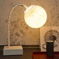 Lampada da tavolo moderna stelo flessibile In-es.artdesign MicroT Luna