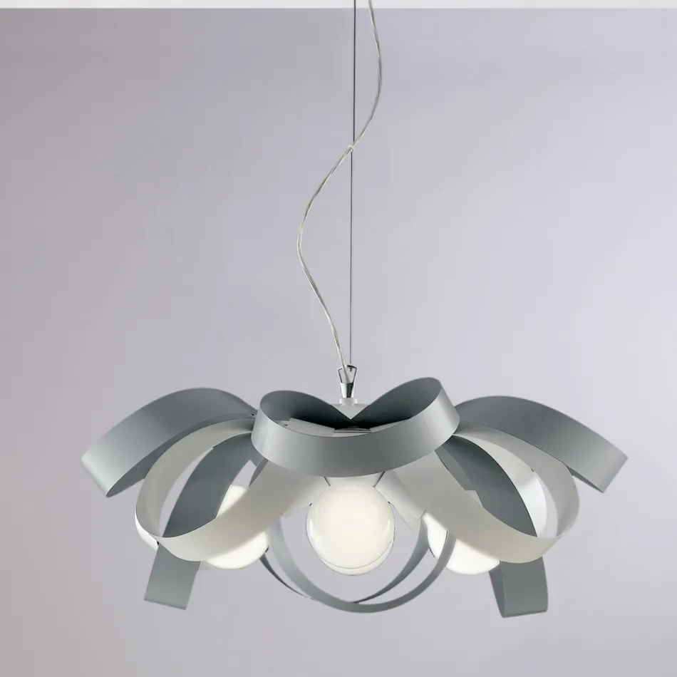 Lampadario shabby chic in metallo bianco per arredare con gusto – Mare Viadurini