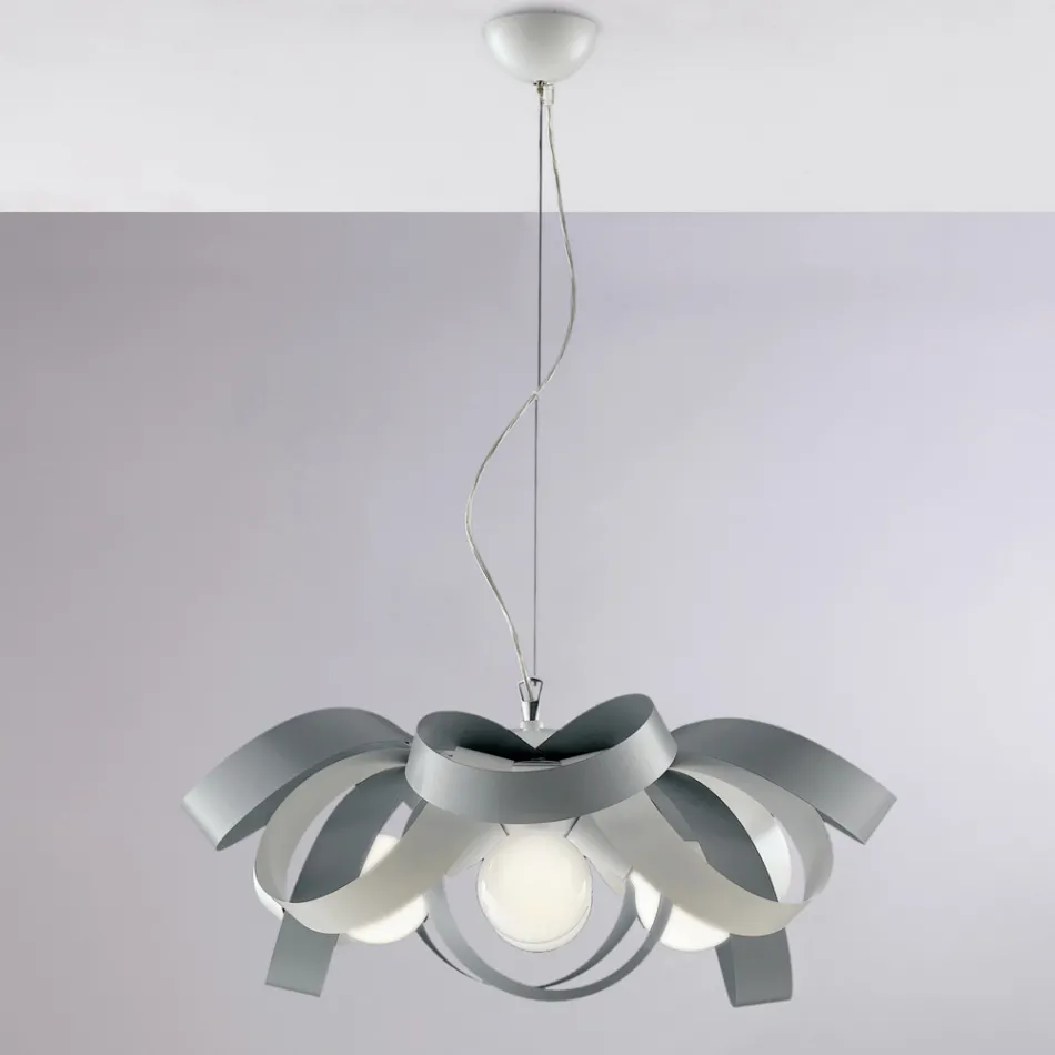 Lampadario shabby chic in metallo bianco per arredare con gusto – Mare Viadurini