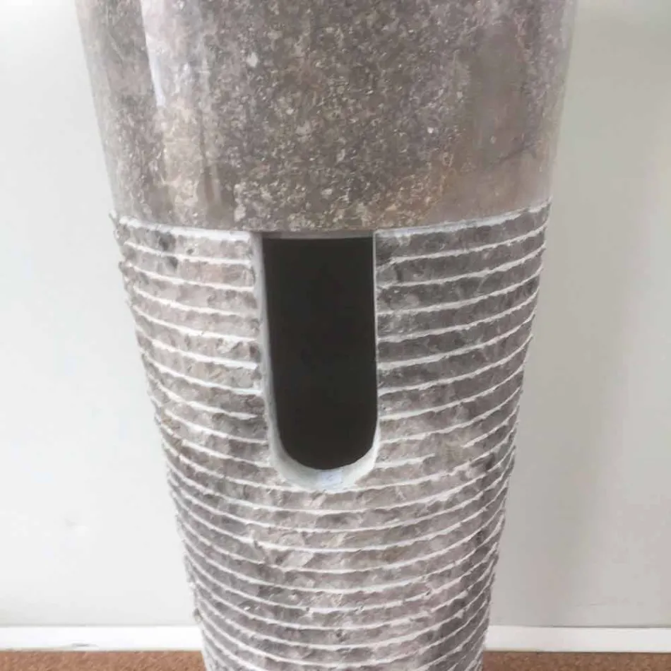 Lavabo conico a colonna in pietra naturale Iga, pezzo unico Viadurini