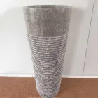 Lavabo conico a colonna in pietra naturale Iga, pezzo unico Viadurini