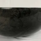 Lavabo da appoggio tondo nero in pietra naturale Levi, pezzo unico Viadurini