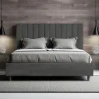 Letto 140x200 cm Microfibra con Linee Verticali Simmetriche Made in Italy - Guanto Viadurini