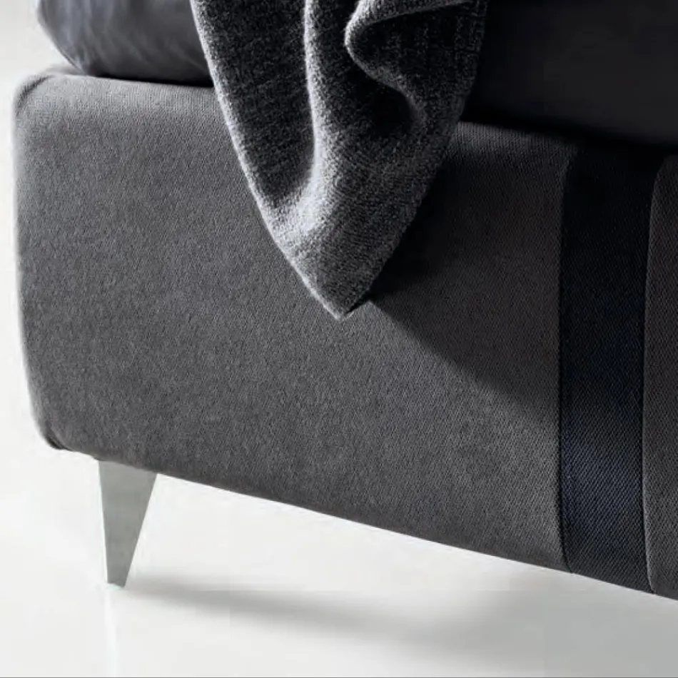 Letto Matrimoniale 160x190 con 2 Strisce Bicolore Verticali e Parallele - Paolo Viadurini