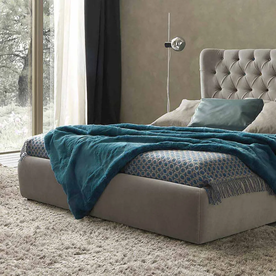 Letto matrimoniale con testata trapuntata design moderno Selene Bolzan Viadurini