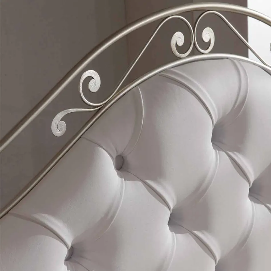 Letto matrimoniale imbottito realizzato a mano in ferro pieno Gracie Viadurini