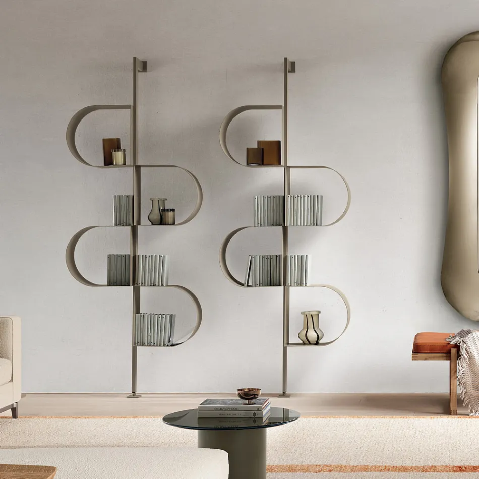 Libreria Verticale in Metallo Verniciato con Piedino Regolabile - Fatima Viadurini