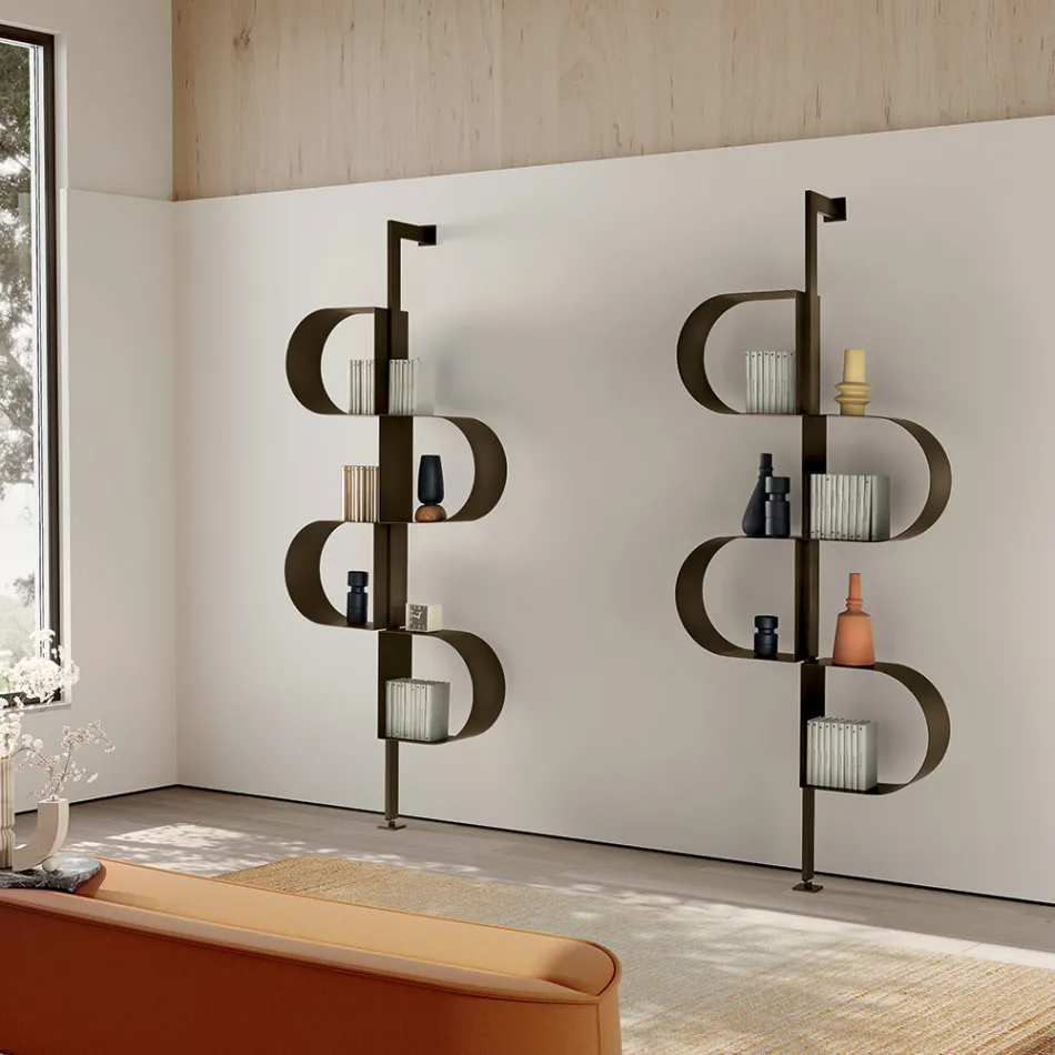 Libreria Verticale in Metallo Verniciato con Piedino Regolabile - Fatima Viadurini