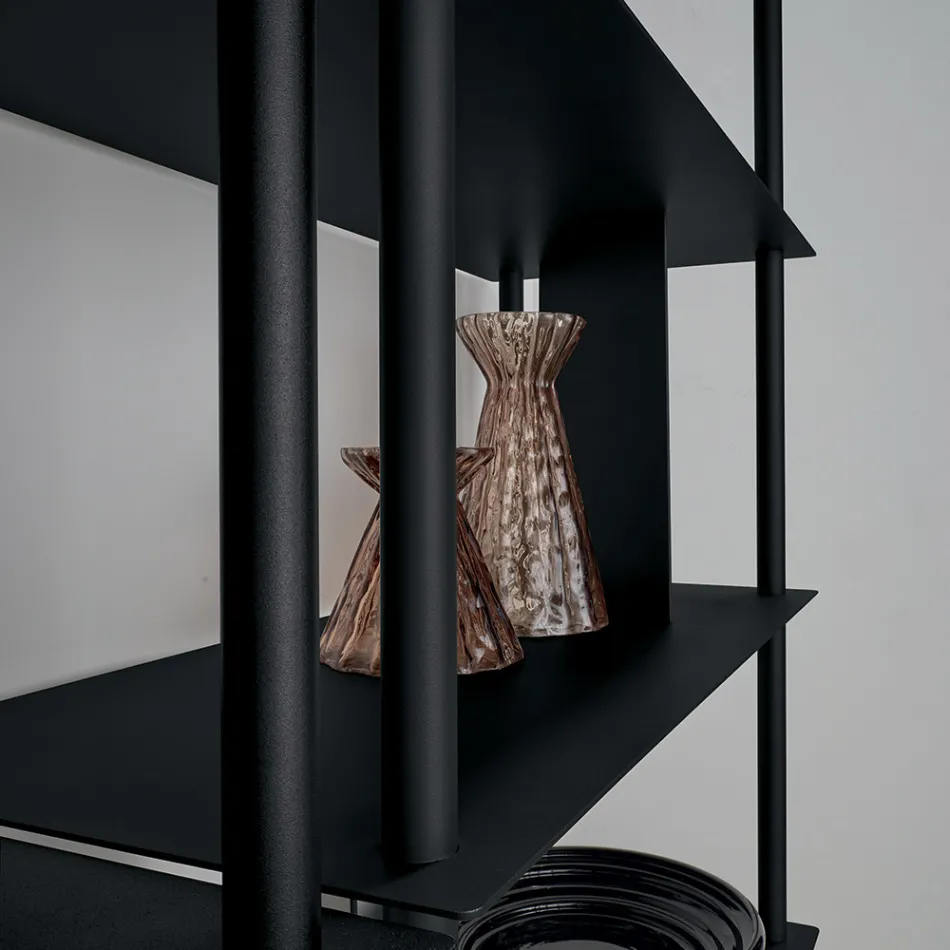 Libreria Verticale Realizzata in Metallo Verniciato Made in Italy - Filiberta Viadurini