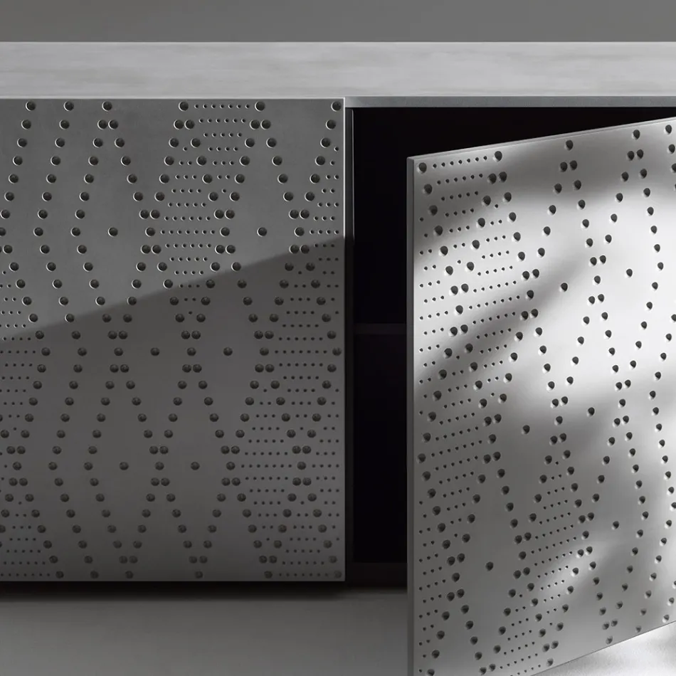 Madia con 3 Ante e 3 Ripiani interni Decoro Alluminio Fonderia - Scorpione Viadurini