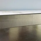 Madia da Soggiorno con Base in Acciaio e Struttura in Nobilitato - Adriel Viadurini