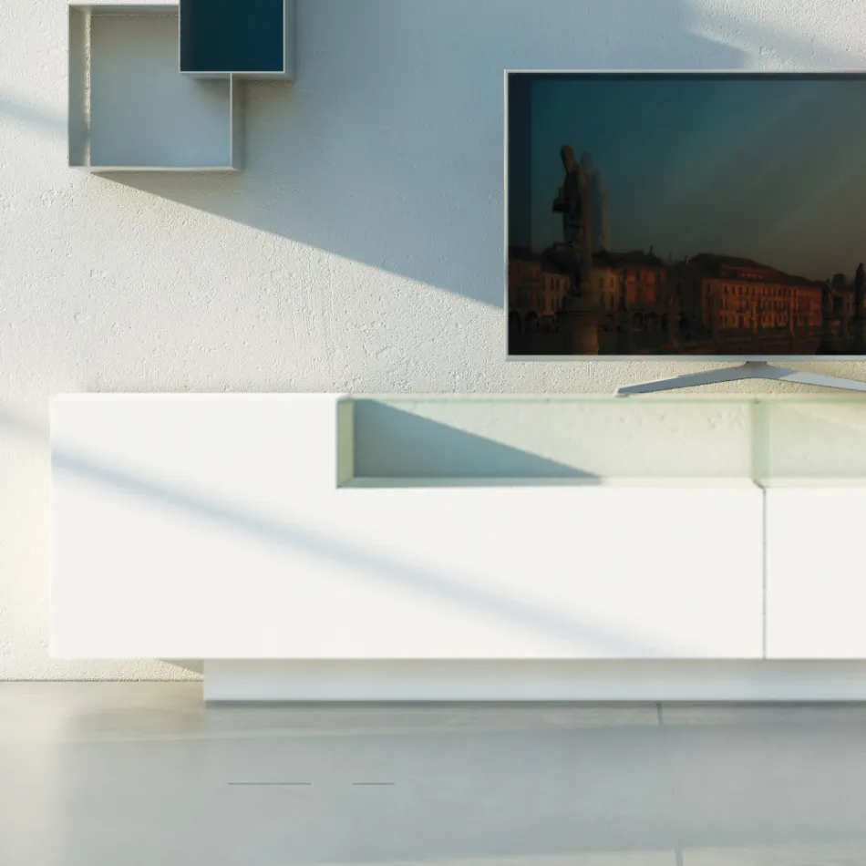 Madia in Mdf Bianco con Teca in Vetro e Base a Zoccolo Made in Italy - Kisha Viadurini