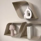 Mensola in Metallo da Parete con Spazio Interno Disponibili Tre Colori - Eteris Viadurini