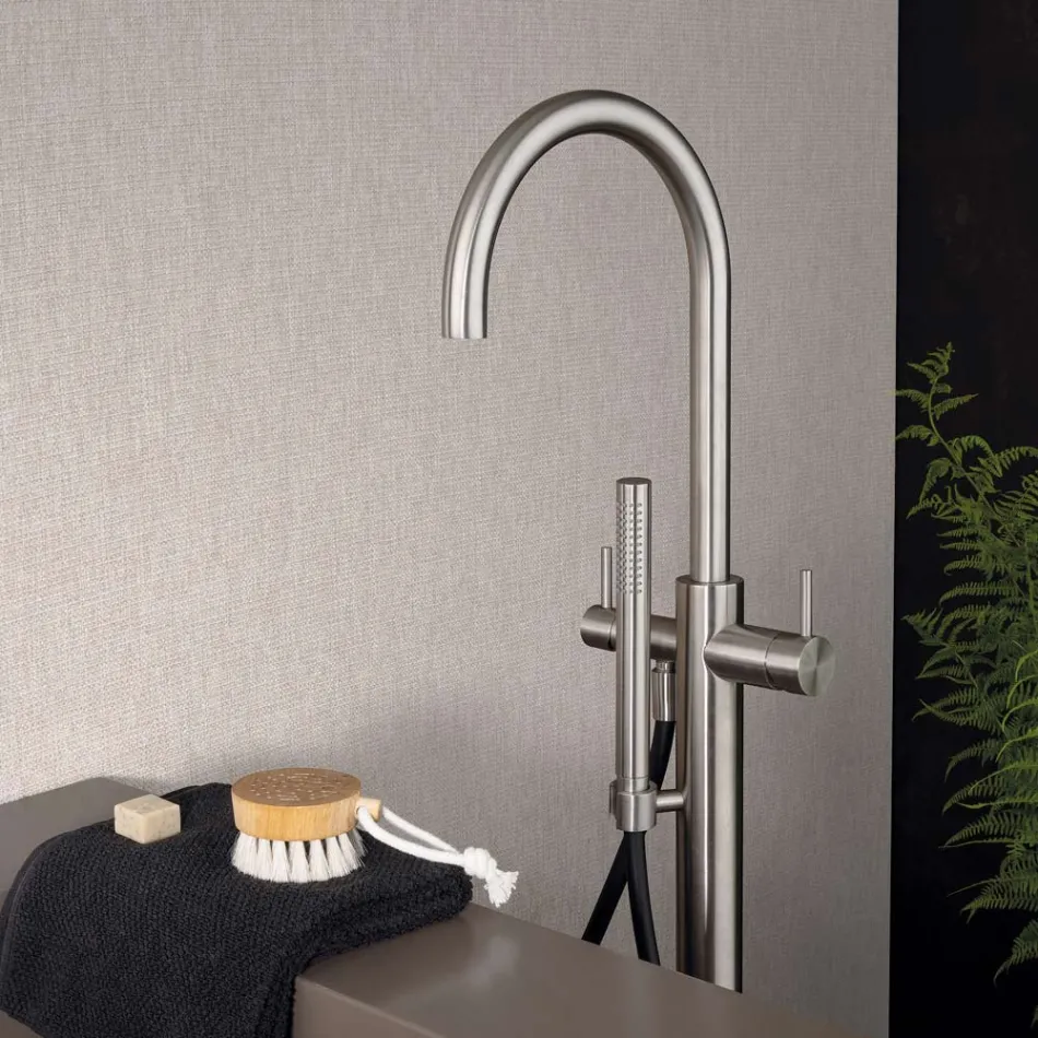 Miscelatore per Vasca Esterno da Terra in Acciaio Inossidabile AISI 316L - Artigli Viadurini