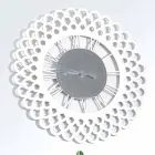 Orologio a Muro in Legno Bianco Design Floreale Grande e Moderno - Gerbera Viadurini
