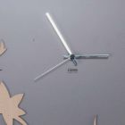 Orologio da Parete Design Rettangolare Moderno Grigio in Legno Decorato - Gallio Viadurini