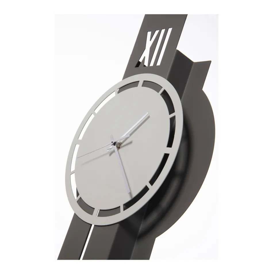 Orologio da Parete in Ferro con Pendolo Made in Italy - Suono Viadurini