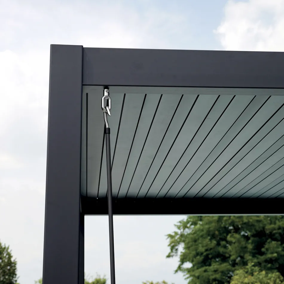 Pergola in Alluminio con Tetto Orientabile Tramite Manovella - Eolo Viadurini