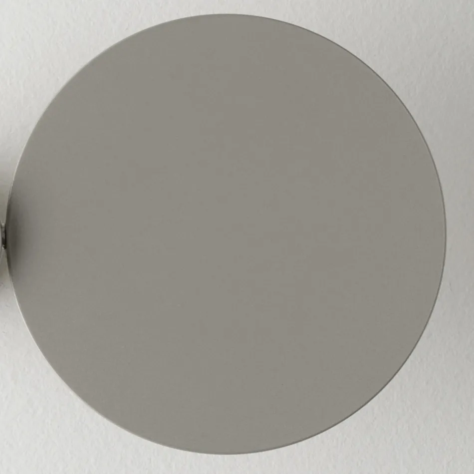 Piantana Realizzata in Metallo di Diverse Finiture Made in Italy - Lumi Viadurini