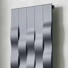 Piastra Radiante in Acciaio a 5 Barre Design Verticale fino a 1003 Watt - River Viadurini
