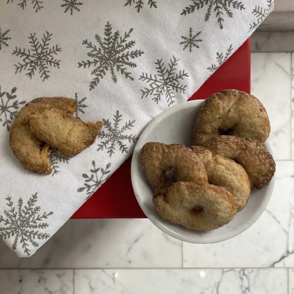 Piattino Moderno Rotondo in Marmo Vari Colori Made in Italy - Spillo Viadurini