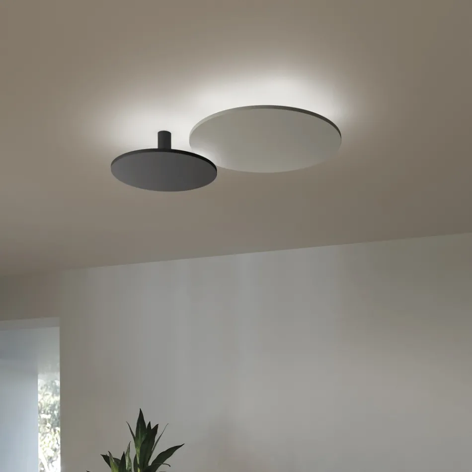 Plafoniera Realizzata in Metallo di Diverse Finiture e Misure - Lumi Viadurini