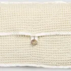 Pochette in Cotone Nido d'Ape Bianco Naturale con Bottone Madreperla - Anteha Viadurini