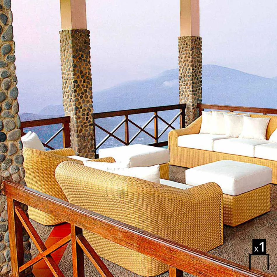 Poltrona da esterno in polietilene intrecciato a mano di design Cooper Viadurini