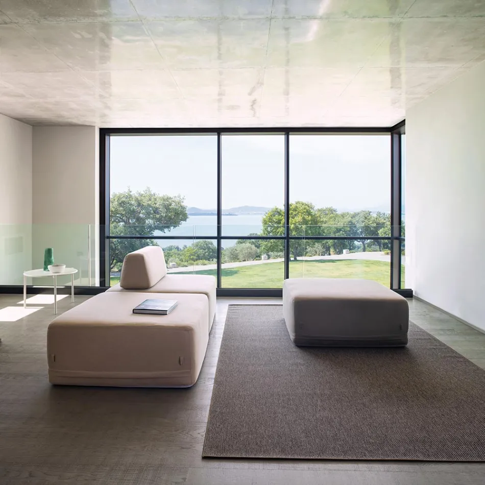 Poltrona da Salotto Quadrata Rivestita in Tessuto Made in Italy - Lilium Viadurini