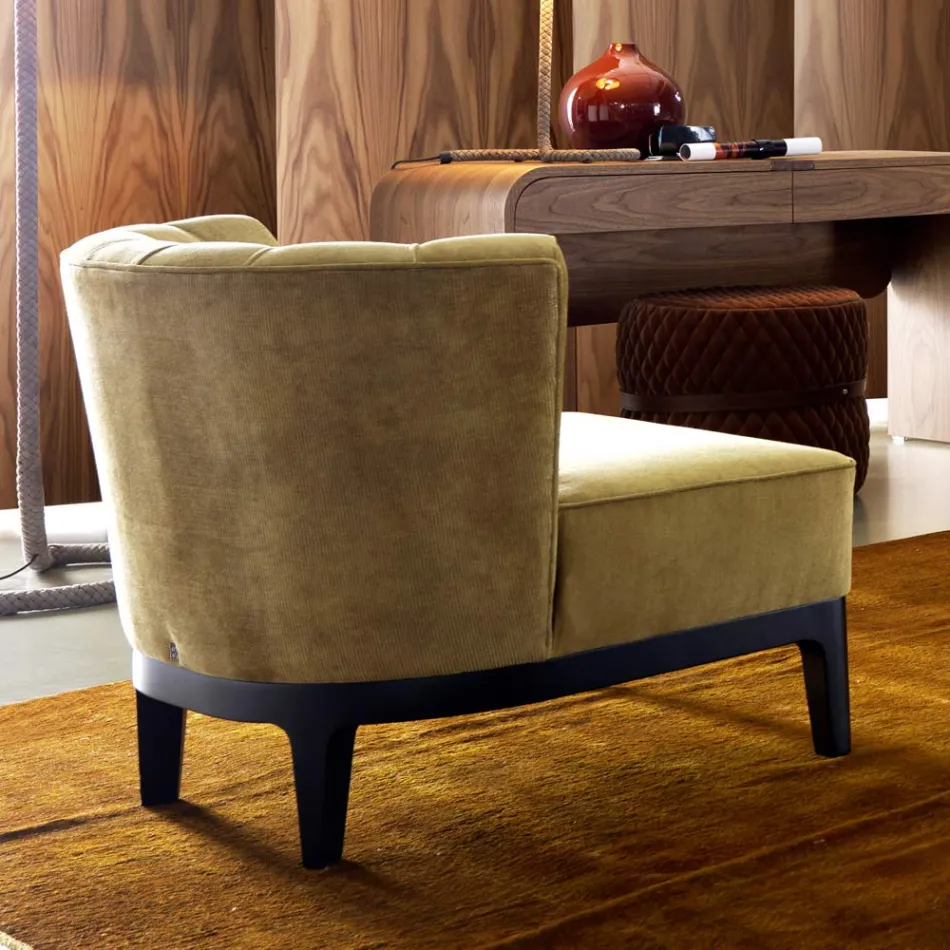 Poltrona di design in tessuto imbottita Grilli Kipling made in Italy Viadurini