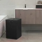 Portabiancheria in cuoio a base quadrata David, made in Italy Viadurini