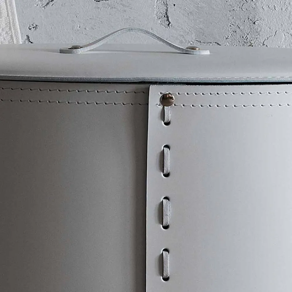 Portabiancheria ovale in cuoio rigenerato Riky made in Italy Viadurini