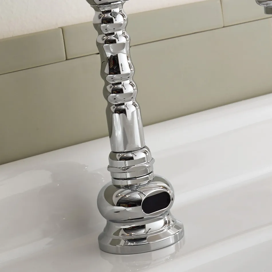 Rubinetto Elettronico Monoforo per Lavabo Stile Classico in Ottone - Noriana Viadurini