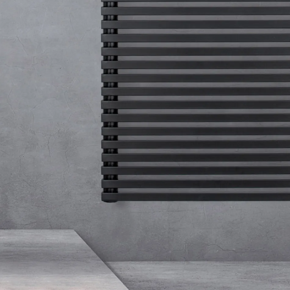 Scaldasalviette Elettrico in Acciaio Finitura Jet Black Made in Italy - Brownies Viadurini