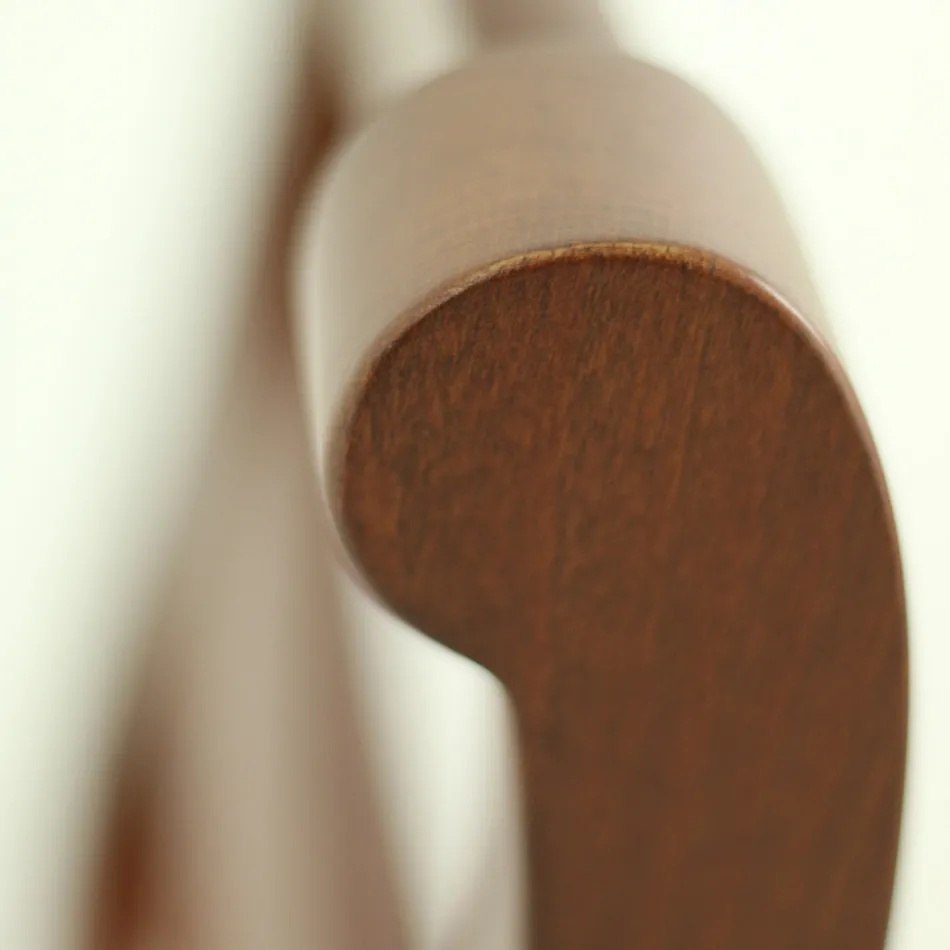 Sedia Classica in Legno e Seduta in Tessuto Design Made in Italy - Baptiste Viadurini