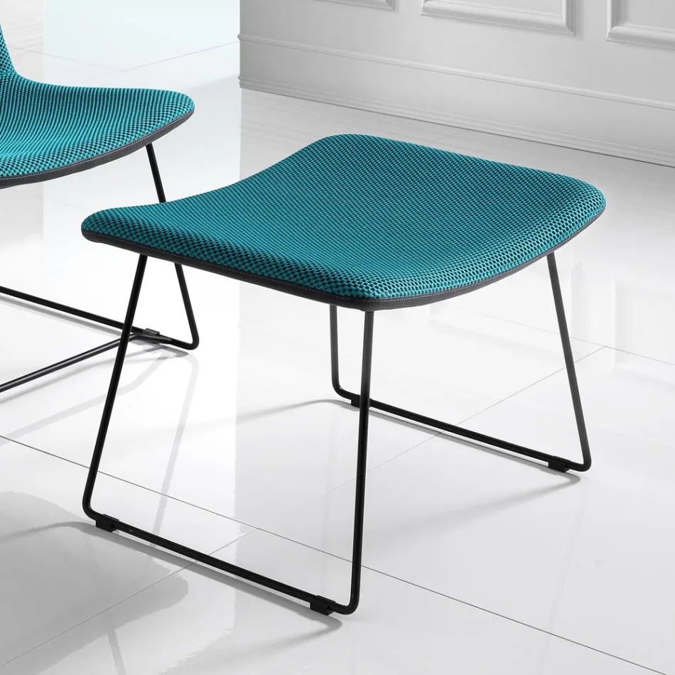 Sedia con Poggiapiedi in Tessuto Vulcano e Gambe in Metallo Made in Italy - Amane Viadurini