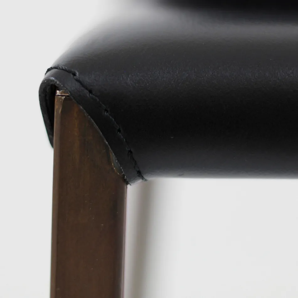 Sedia da Pranzo con Struttura in Corten e Seduta in Cuoio Made in Italy - Orietta Viadurini