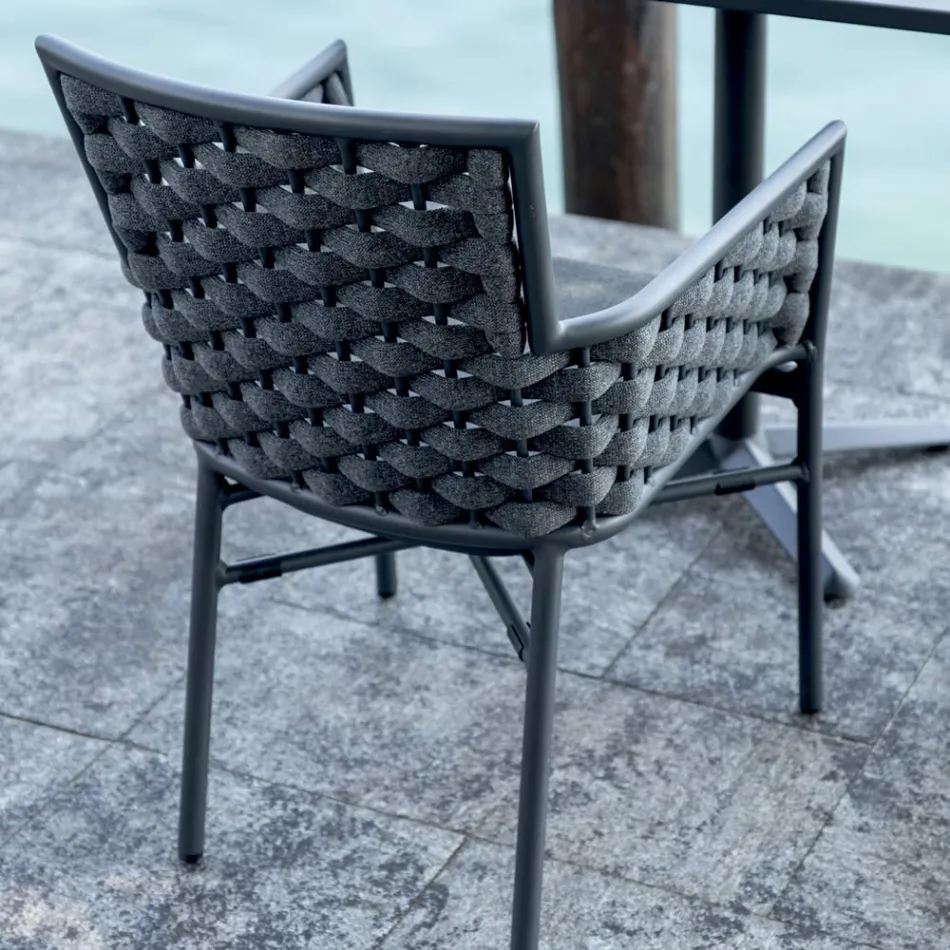 Sedia Impilabile con Braccioli e Schienale in Corda Imbottita - Gardenia Viadurini