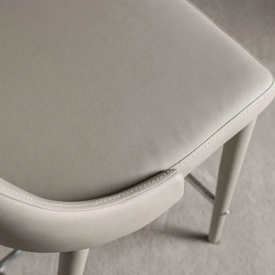 Sgabello con Schienale, Base in Metallo di Design - Berenice Viadurini