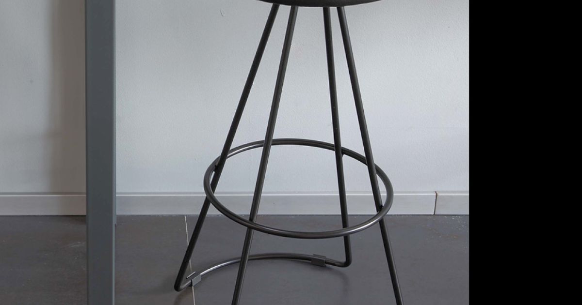 Balama Sgabello in metallo nero e grigio e oro impilabile 45 x 31 x 31 cm con base regolabile e robusta ecopelle