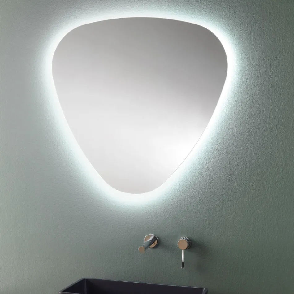 Specchio a Muro per Bagno Sagomato con Retroilluminazione LED Pregiato - Trigolo Viadurini