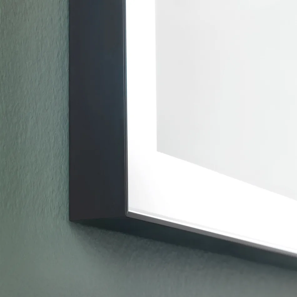 Specchio Bagno a Parete con Cornice in Metallo Nero e LED Made in Italy - Chebeo Viadurini