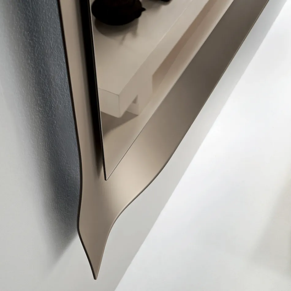 Specchio con Cornice Sagomata Disponibile in 3 Misure e 2 Colori - Carolina Viadurini