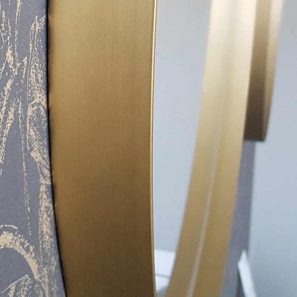 Specchio Rotondo a Parete con Cornice in Metallo Vari Colori e Luce Led - Renga Viadurini