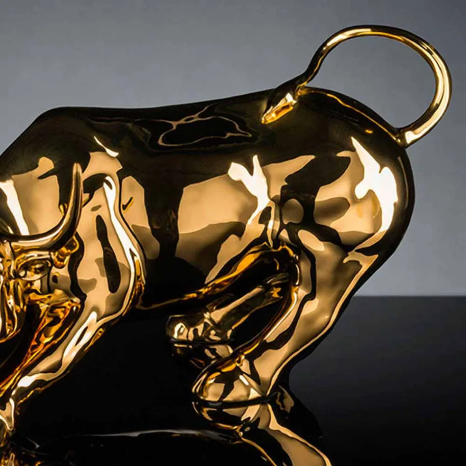 Statuina a Forma di Toro in Ceramica Lavorata a Mano Made in Italy - Bulino Viadurini